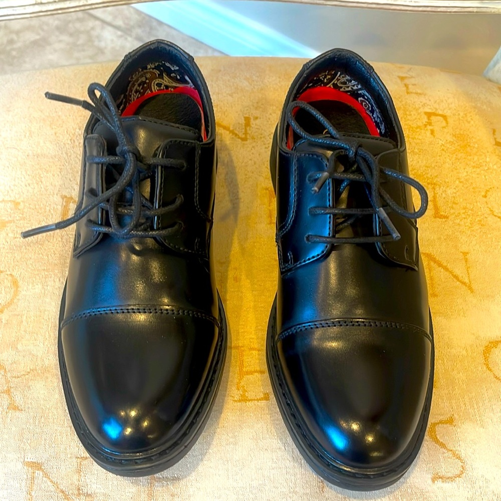 NWOT Little Boys Dress Shoe